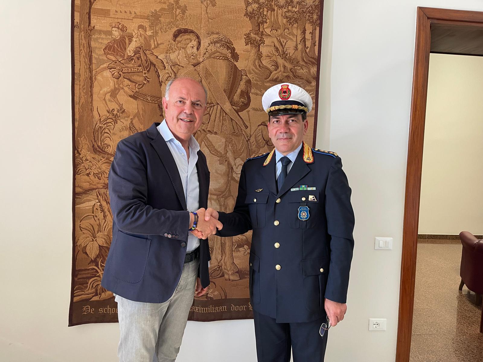 Milazzo, si è insediato a palazzo dell’Aquila il nuovo comandante della Polizia Locale, Salvatore Campagna