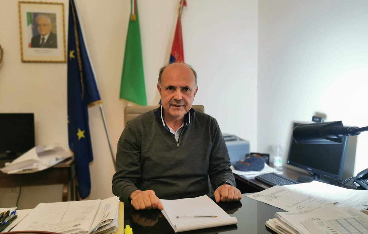 Porto di Milazzo, la maggioranza fa quadrato attorno a Midili