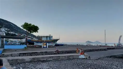 Lampo,  Ripristinare il molo di Canneto a Lipari