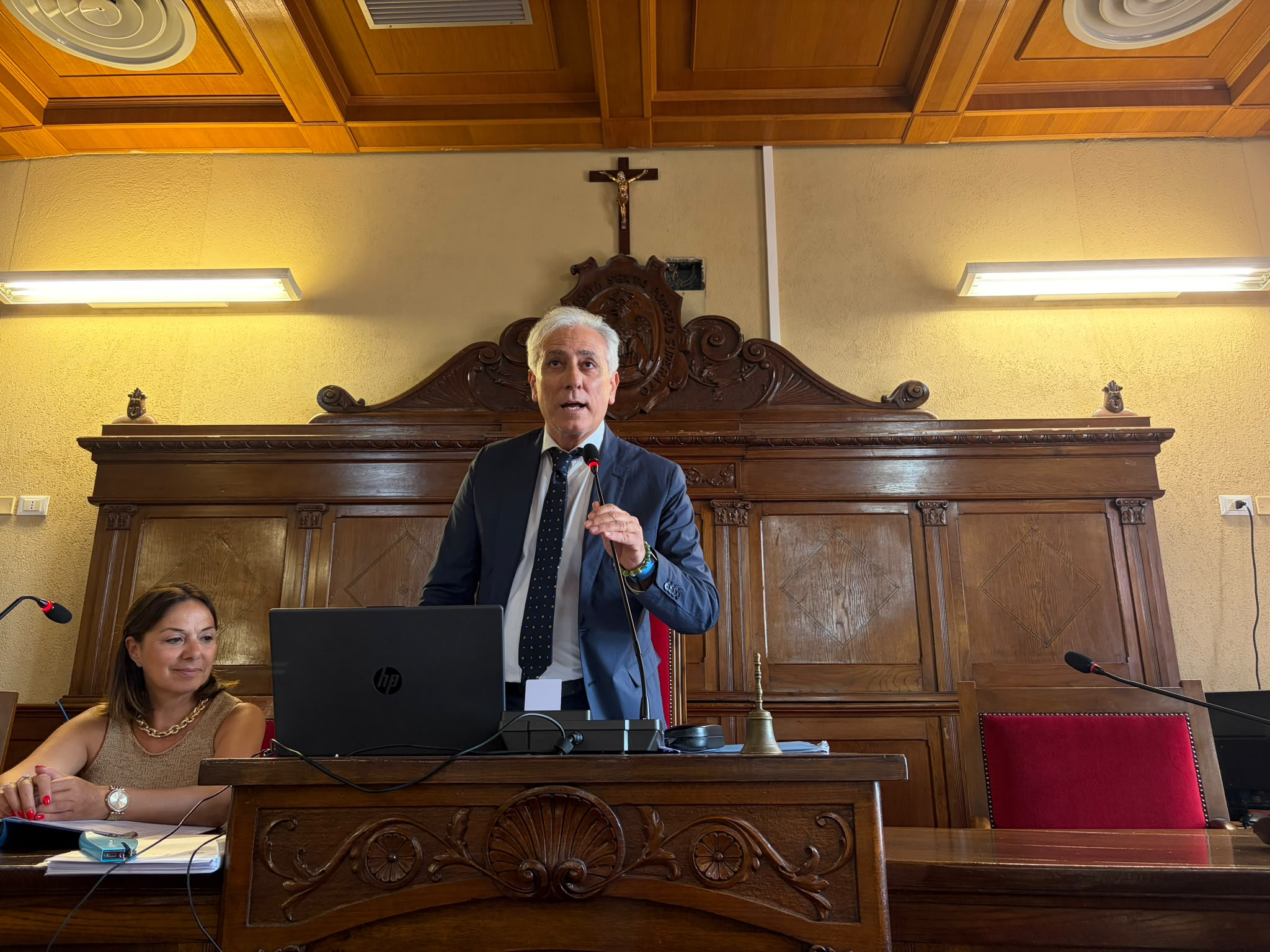 Milazzo, Si insedia il nuovo Consiglio comunale: Maimone presidente, Lydia Russo vicepresidente