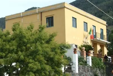 Leni, ordinanza sui cani a Leni. Il punto di vista di alcuni cittadini