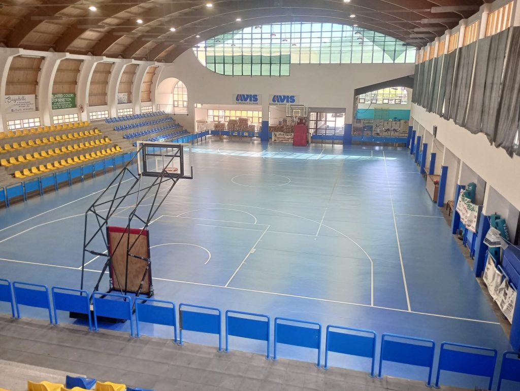 Lipari, lavori al palazzetto “Nicola Biviano”